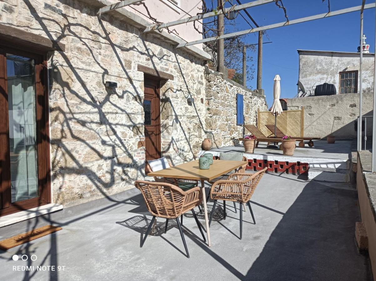 Stairs Homes & Suites Kamaria  Esterno foto