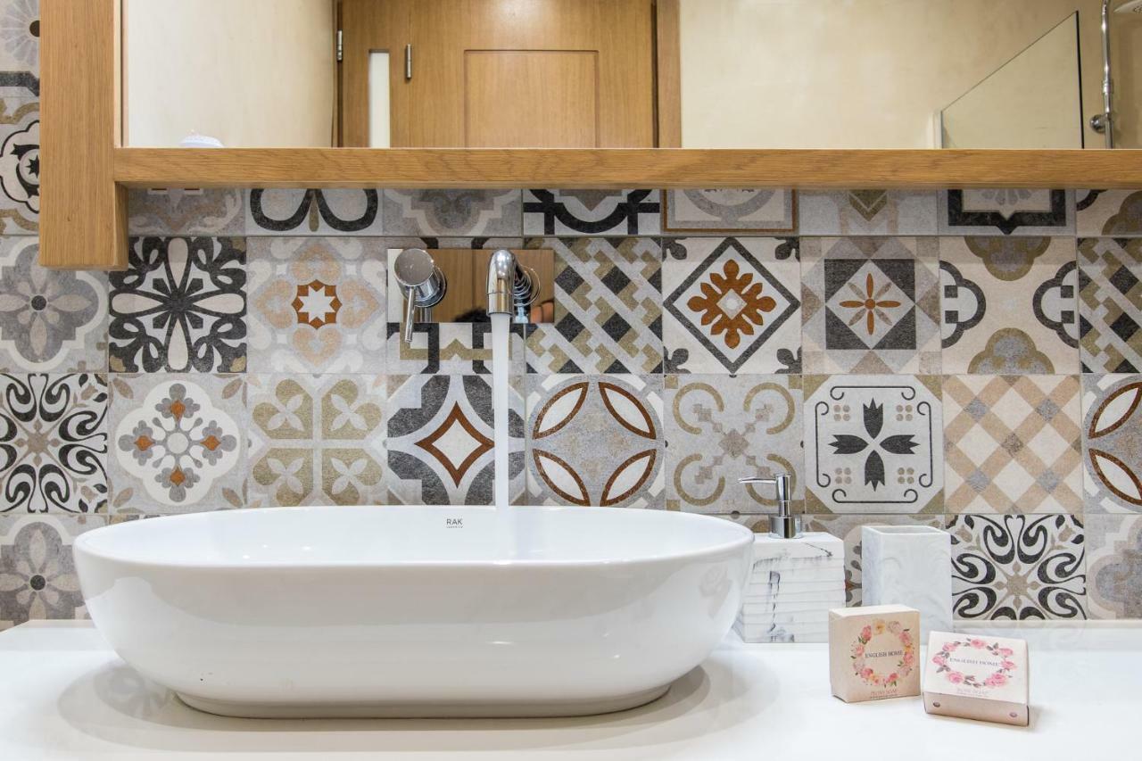 Stairs Homes & Suites Kamaria  Esterno foto