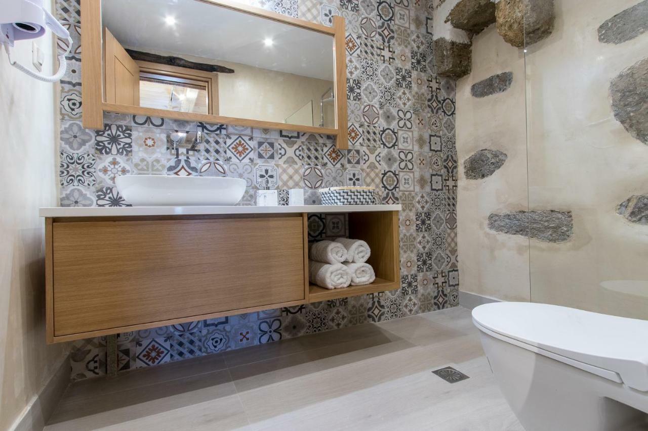 Stairs Homes & Suites Kamaria  Esterno foto