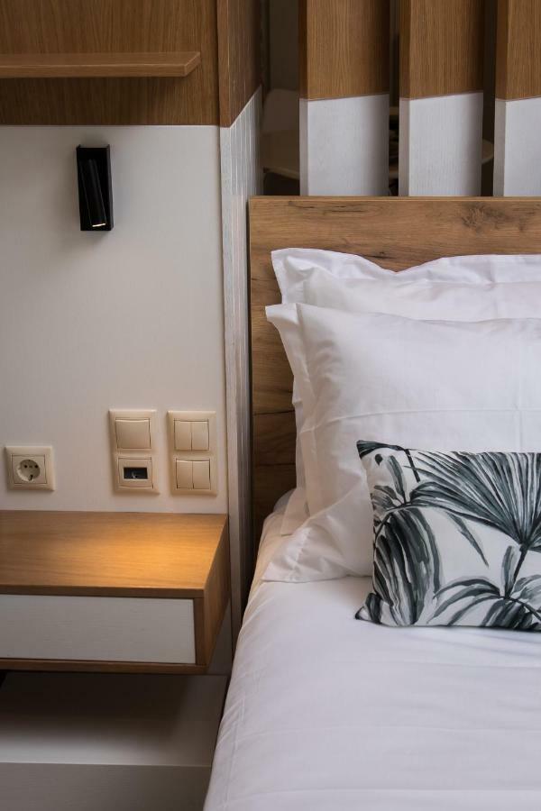 Stairs Homes & Suites Kamaria  Esterno foto