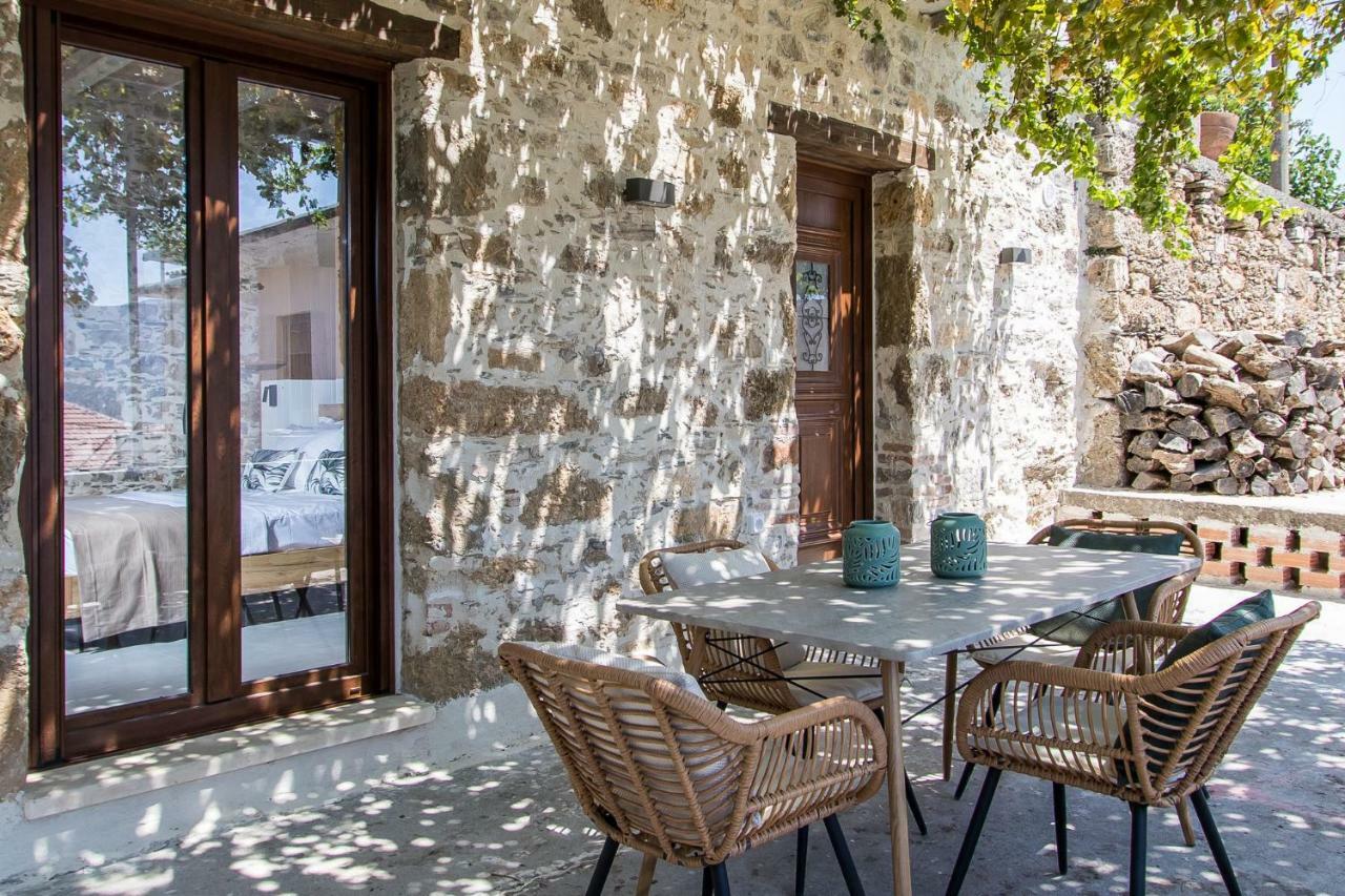 Stairs Homes & Suites Kamaria  Esterno foto
